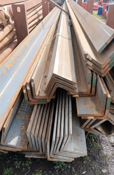 Уголок 200 х 200 мм